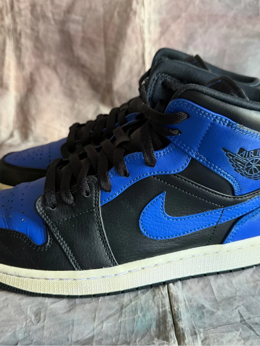 Nike Air Jordan 1 Mid Hyper Royal size 10